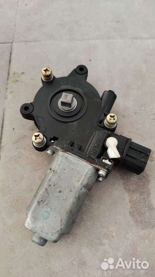 Моторчик стеклоподъемника Мицубиси лансер 9