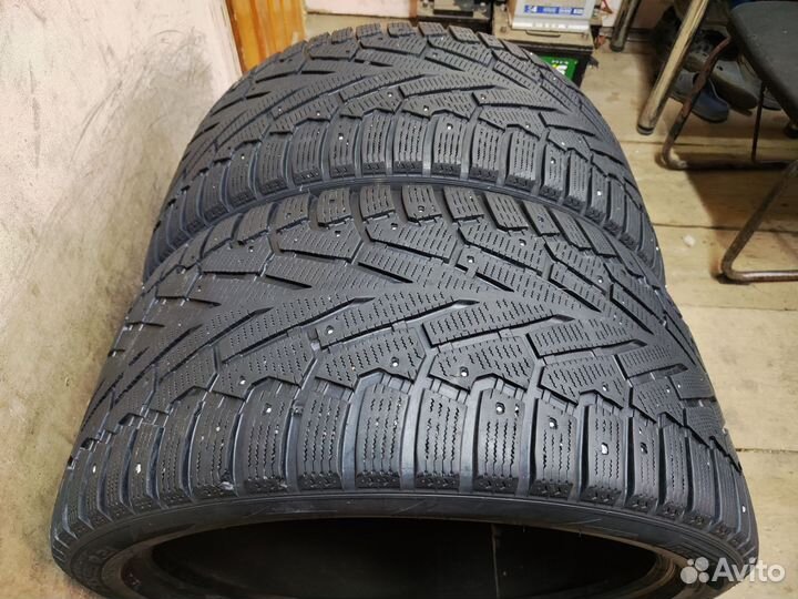 Pirelli Ice Zero 295/35 R21