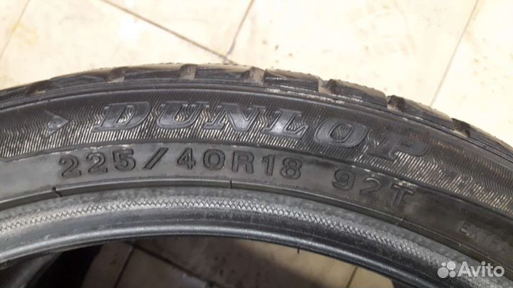 Dunlop Graspic DS3 225/40 R18
