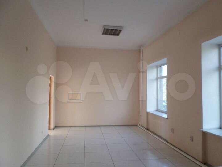 Торговое помещение, 160 м²