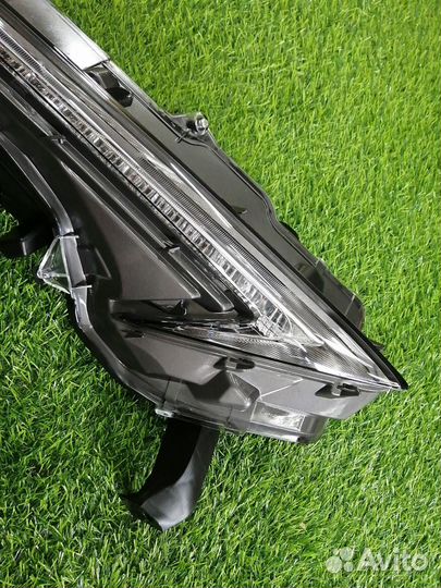 Дневной ходовой огонь левый Lexus Nx200T AGZ15