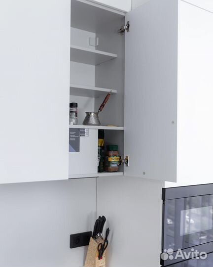 Кухонный гарнитур пластик