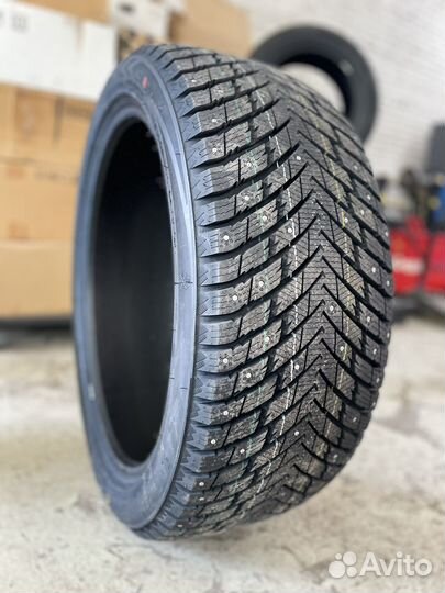 Grenlander Icedefensor Stud II 275/40 R22 и 315/35 R22