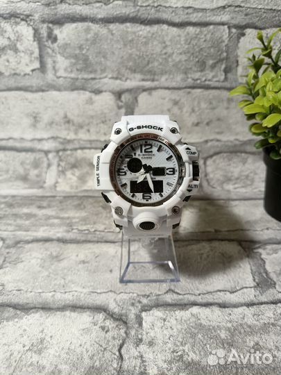 Часы Casio g shock белые