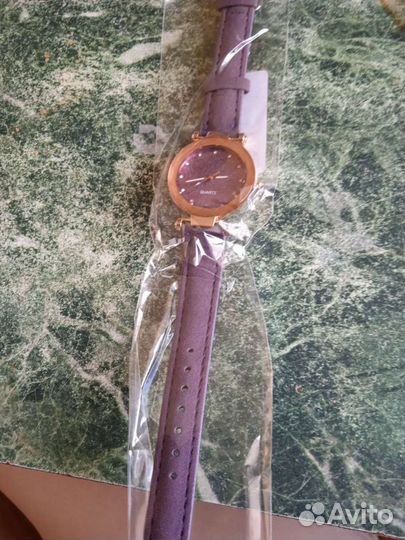 Часы женские новые разные