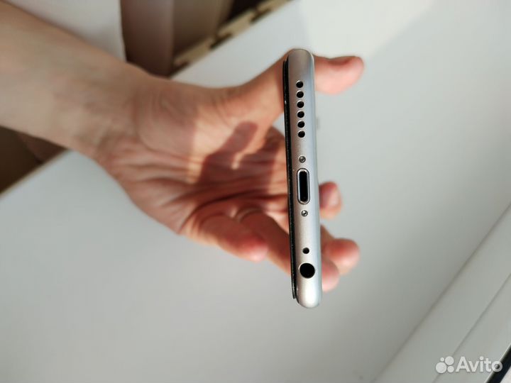 iPhone 6, 16 ГБ