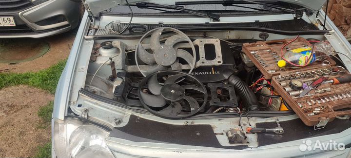 Крепление вентилятора радиатора логан 1.4