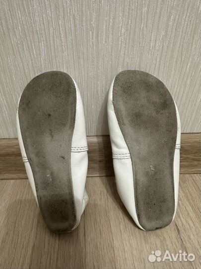 Чешки кожаные белые 26