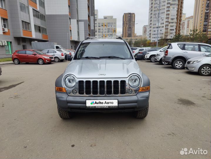 Jeep Liberty 2.8 AT, 2005, 114 000 км