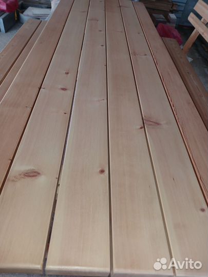 Стол с лавочками