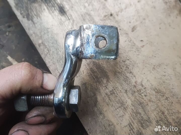 Кронштейн ножки пассажира Иж юнкер