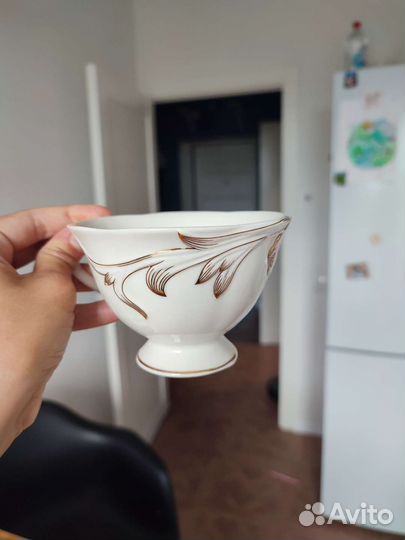 Посуда, чашки, блюдца, молочник, сахарница