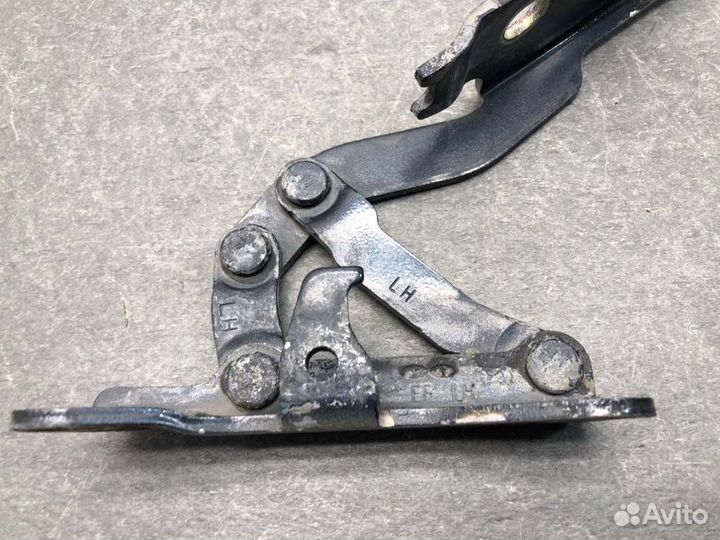 Петля капота левая Hyundai Sonata EF G4JP 2004