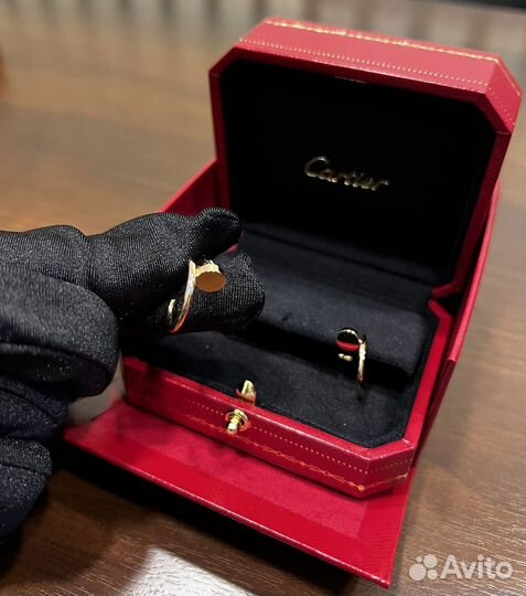 Серьги Cartier Juste un Clou