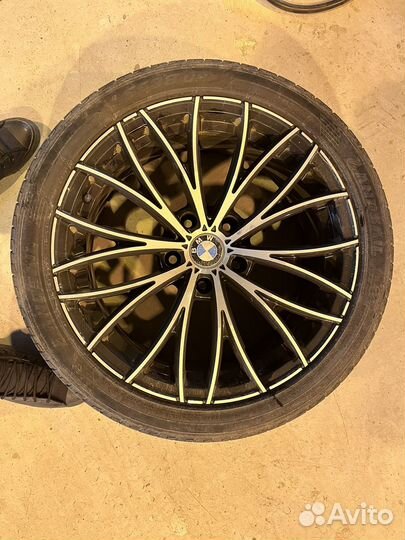 Продам литые диски с резиной