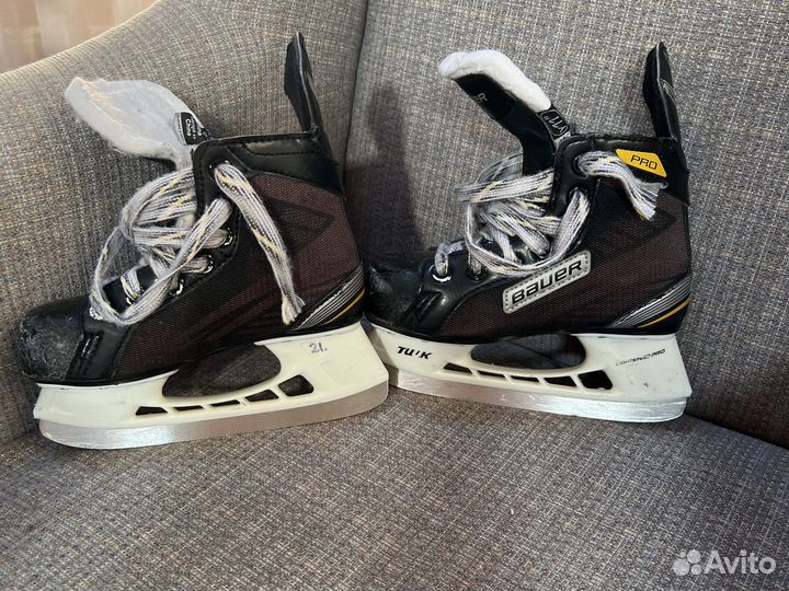 Хоккейные коньки bauer pro