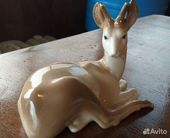 Фарфоровая статуэтка СССР Олененок / Косуля, Гжель