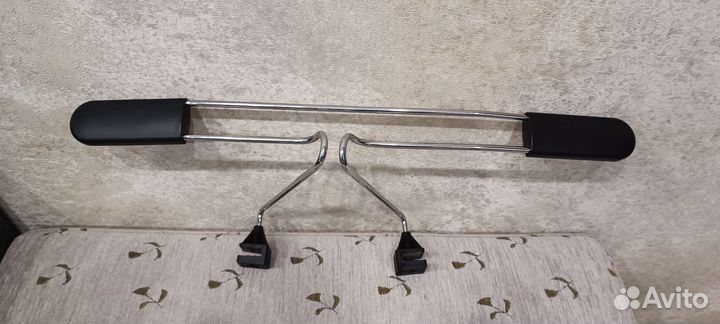 Вешалка автомобильная