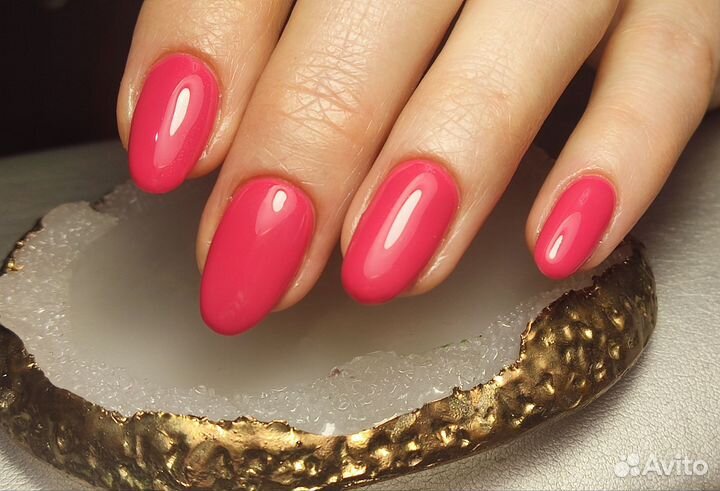 Модель на маникюр