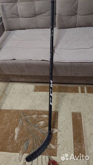 Клюшка хоккейная