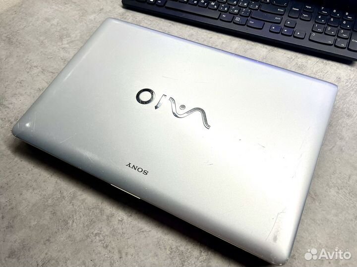 Мощный «Sony« i3 на SSD (4ядра/6 Gb)