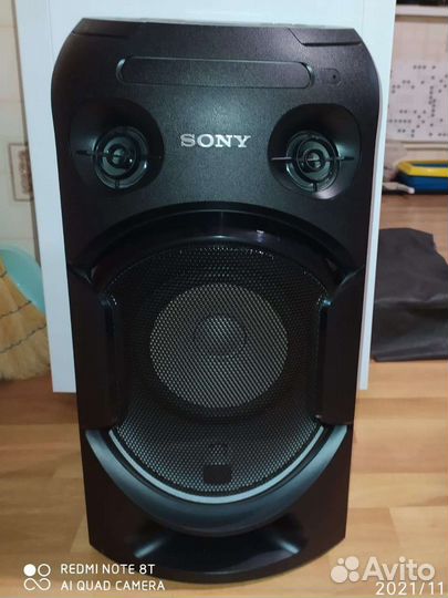 Музыкальная колонка Sony