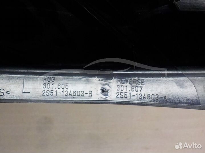 Фонарь задний левый Ford Fiesta