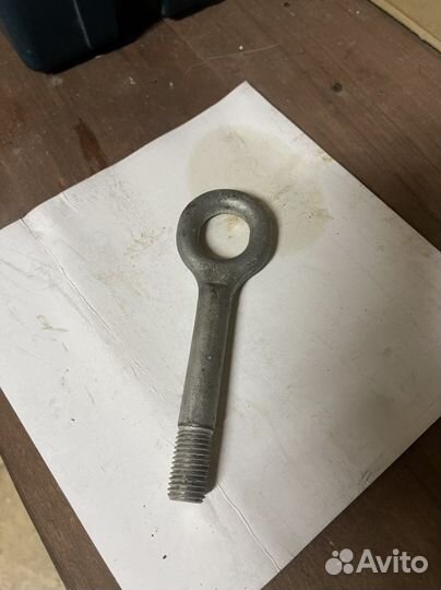 Буксировочный крюк в ассортименте