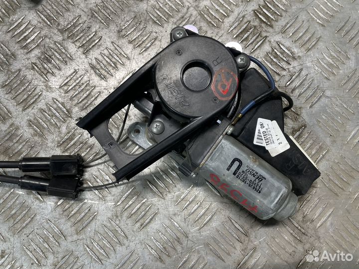 Привод задней правой двери Toyota Sienna 3