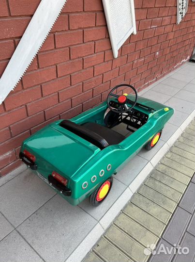 Педальная машина СССР радуга