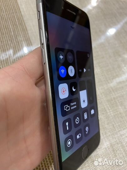 iPhone 6S, 16 ГБ