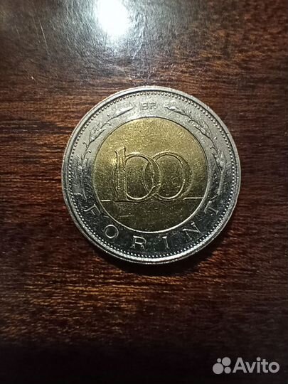 Монета 100 forint