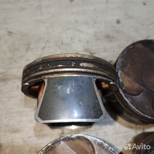 Комплект поршней Jeep Grand Cherokee WK2 3,6л