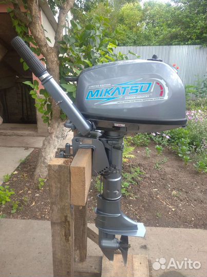 Лодочный мотор