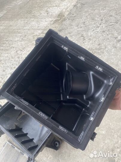 Toyota Хайлендер U50 корпус воздушного фильтра