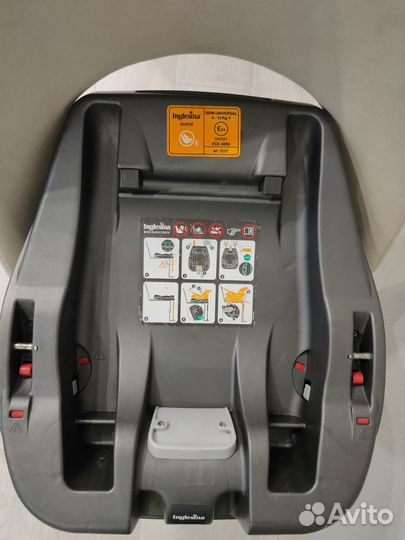Автолюлька Inglesina с базой isofix