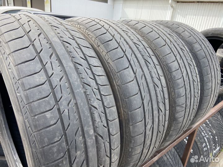 Toyo DRB 215/55 R17