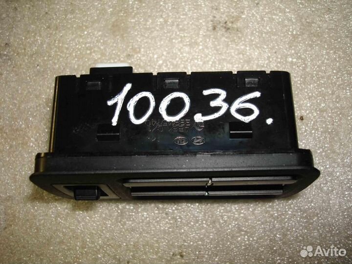 Блок кнопок Kia Quoris 2012