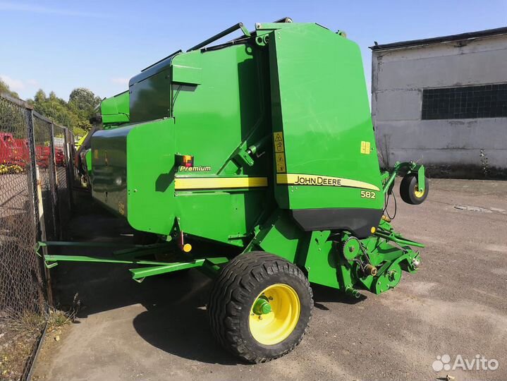 Пресс-подборщик John Deere 990, 2012