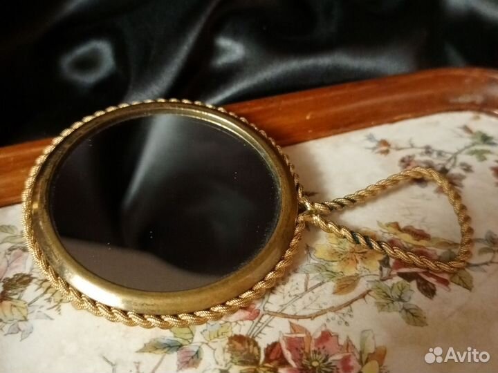 Винтажное зеркало