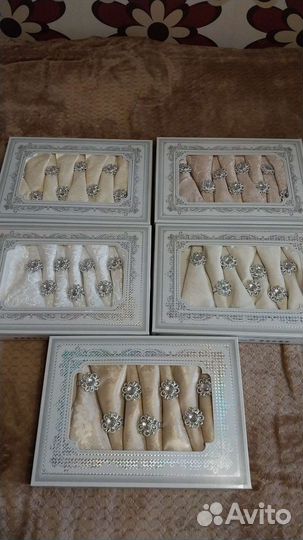 Скатерть новая,есть разные расцветки