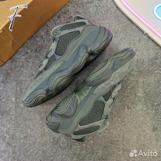 Кроссовки Adidas Yeezy Boost 500