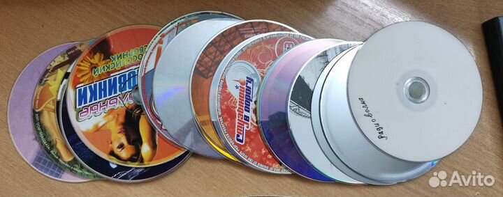 Диски DVD с фильмами 54 шт