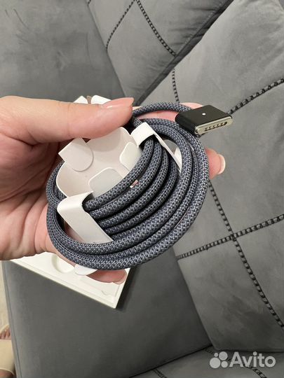 Macbook Air 13.6-inch