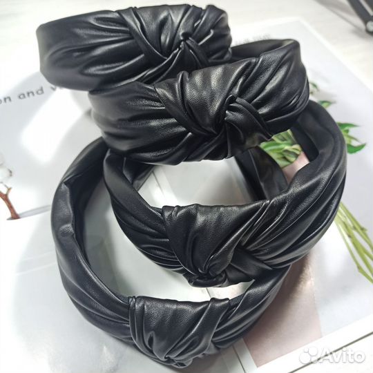 Ободок для волос черный