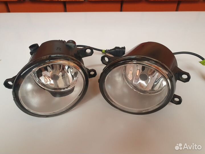 Противотуманные фары corolla E150