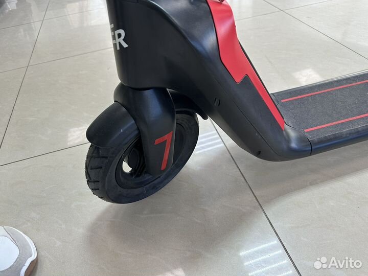 Электросамокат Hiper model X