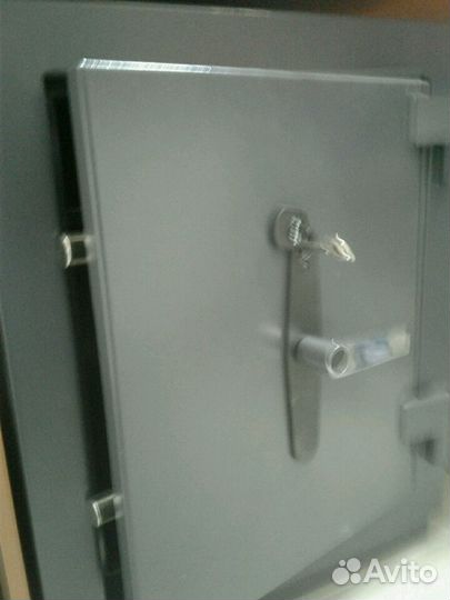 Вскрытие замков, сейфов, автомобилей, дверей