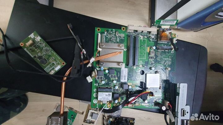 Лот из кучи комплектующих для пк