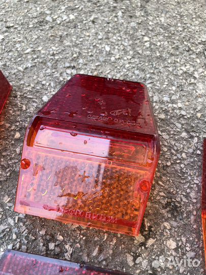 Стекла задних фар газ 24